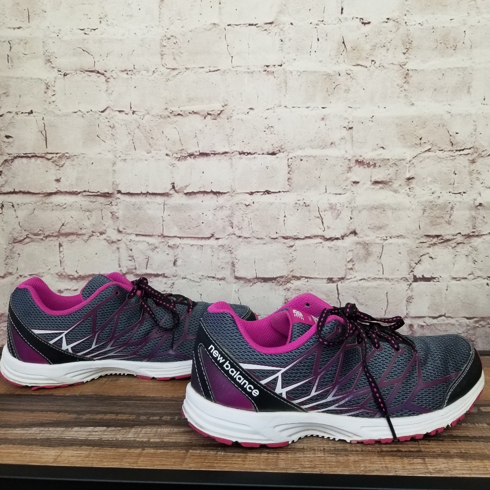 New Balance 330 v2 Grey Purple Lightweight Trail Running Shoe 8.5M - Picture 4 of 8